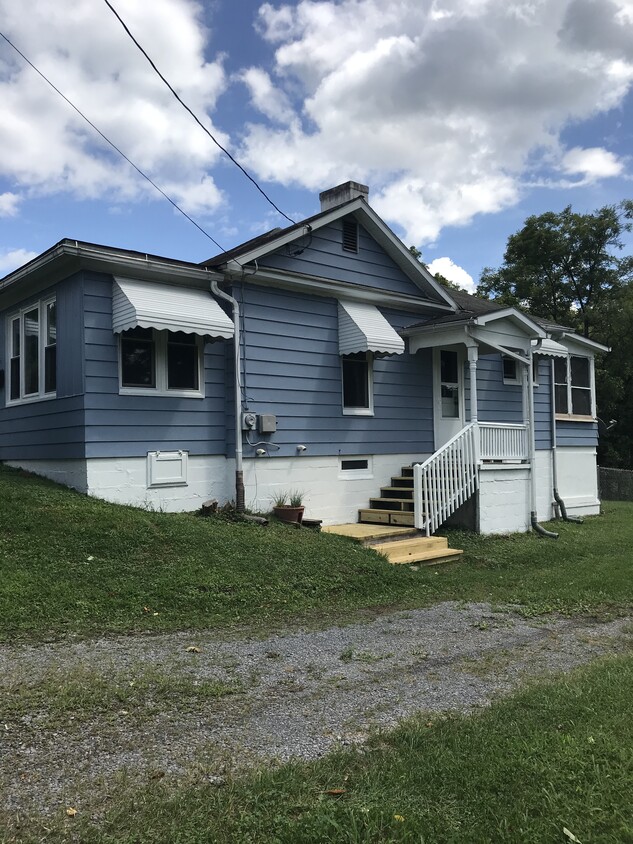 96 Fairlane Ave, Fairmont, WV 26554 House Rental in Fairmont, WV