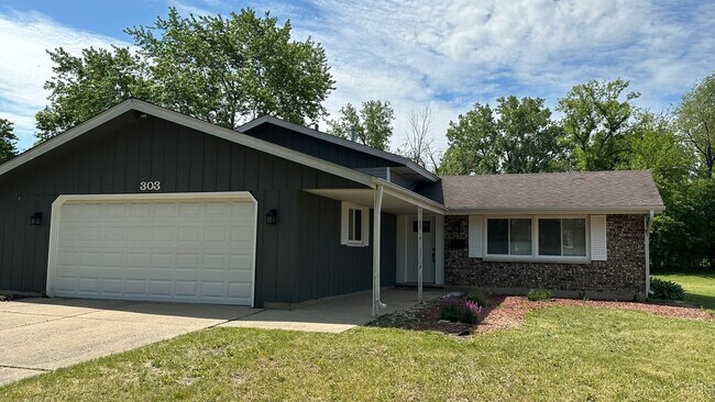 Foto del edificio - 303 Quincy Ct