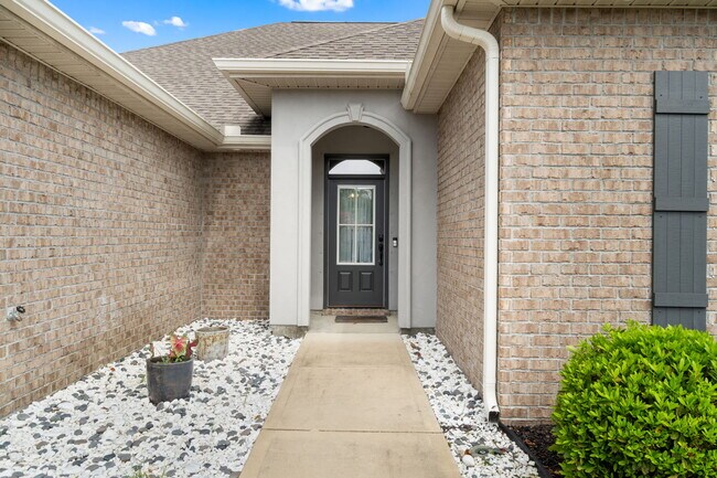 Building Photo - 1464 Sabal Palm Dr