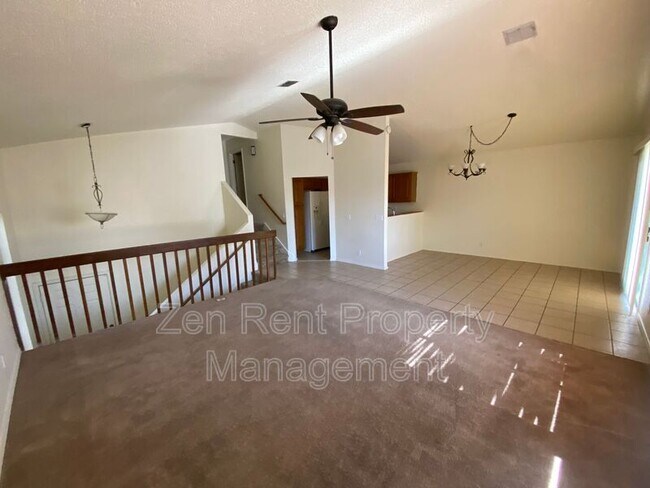 Building Photo - 921 S Val Vista Dr