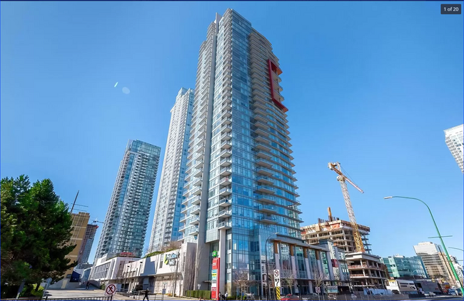 Building Photo - 4688 Kingsway