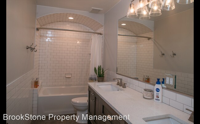 Foto del edificio - 2 br, 1 bath House - 1076 E 1720 S (basement)