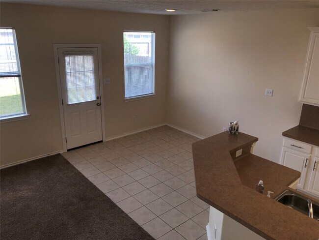 Building Photo - 5639 Stonecloud Ln