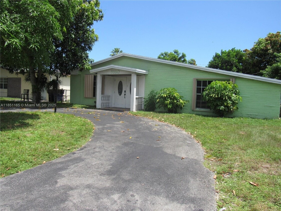 Foto principal - 6550 McKinley St