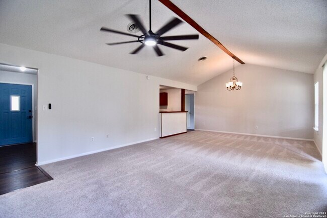 Foto del edificio - 3008 Rolling Oaks Dr