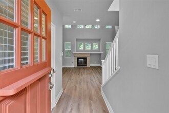 Building Photo - 63 Woodlily Pl