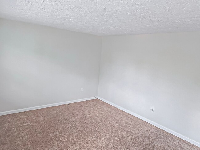 Foto del edificio - Charming and 3 Bed 2.5 Bath Home In Serene...