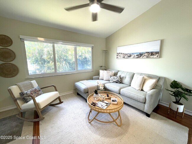 Foto del edificio - 410 Beach Park Ln