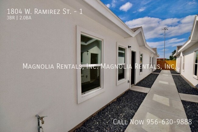 Building Photo - 1804 W Rafael Ramirez St