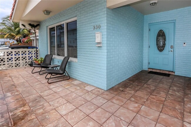 Building Photo - 330 Van Buren St