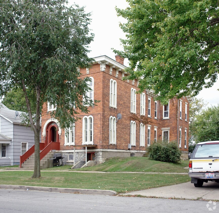 Foto del edificio - 519 Huron Ave