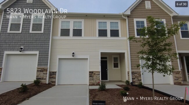 Foto del edificio - 5823 Woodlawn Dr