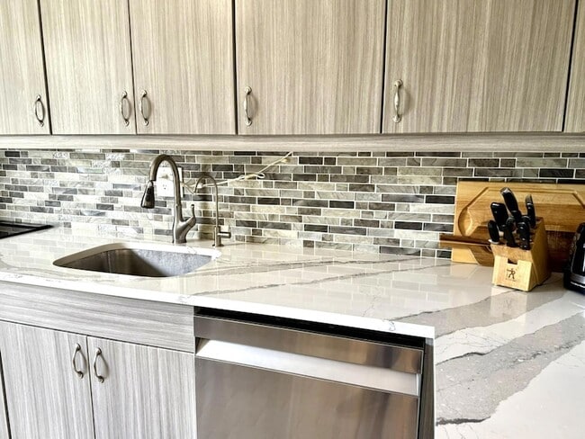 Photo - 1629 Riverview Rd Apartment