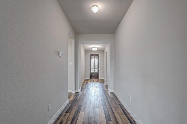 Building Photo - 9546 Summer River Dr