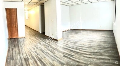 Building Photo - 313 N 12th St