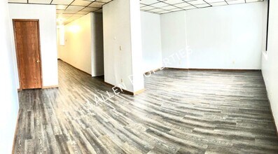 Building Photo - 313 N 12th St