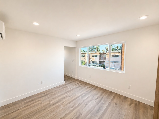 Building Photo - 2141 Balboa Ave