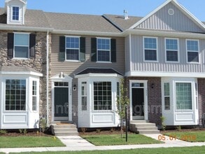 Building Photo - 1006 W 500 S