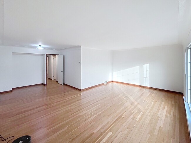 Foto del edificio - 18411 Chagrin Blvd