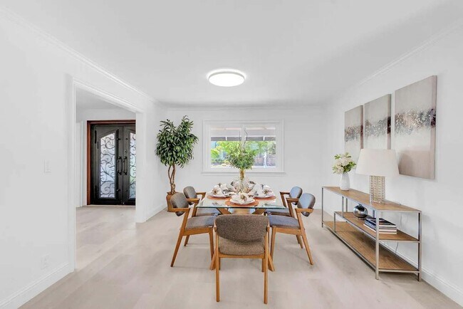 Foto del edificio - 6332 McAbee Rd