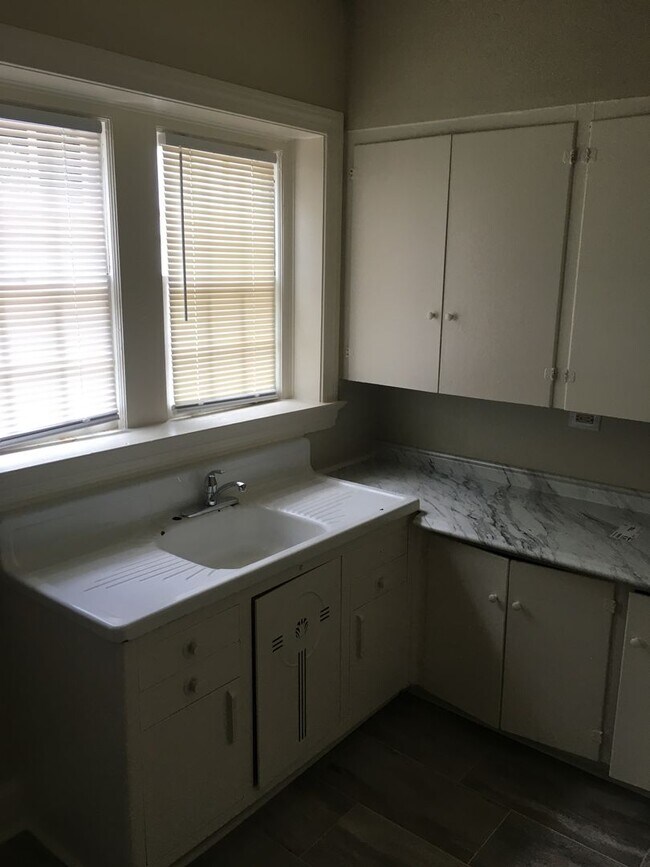 Foto del edificio - 1143 N Broad St