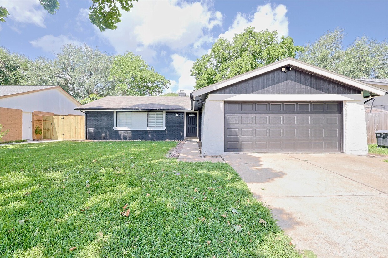 Foto principal - 9910 Kent Towne Ln