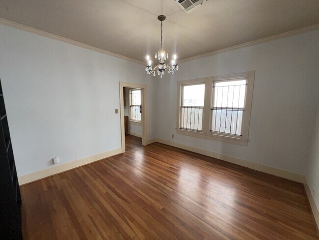 Foto del edificio - 4716 Crawford St