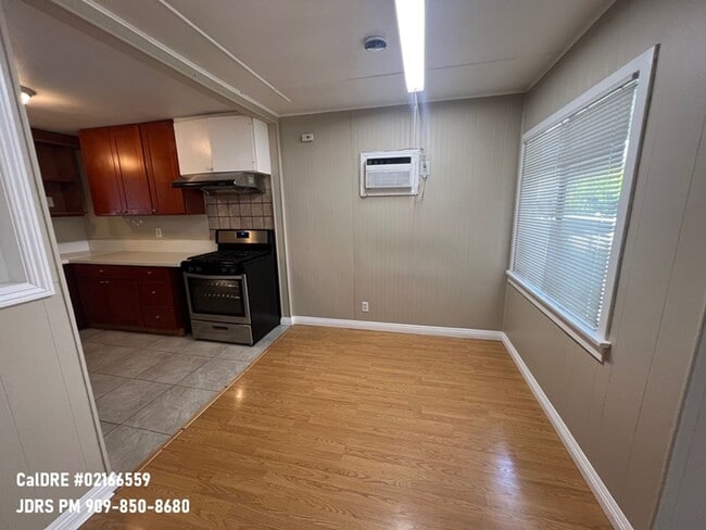 Building Photo - Rosemead 2 Bedroom Home