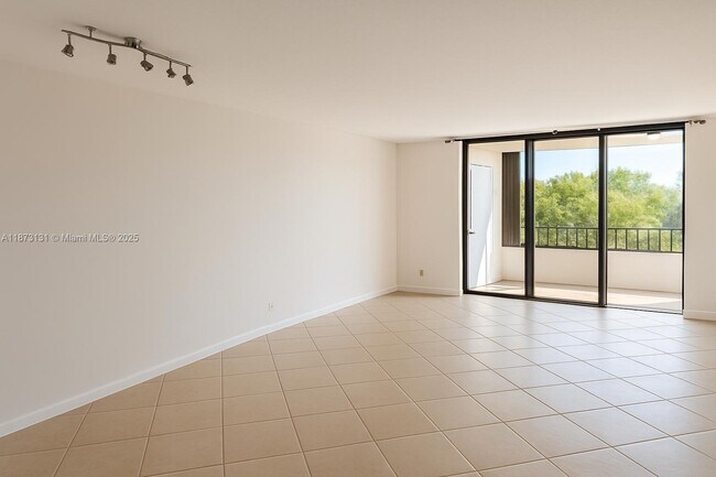 Foto del edificio - 2070 Homewood Blvd