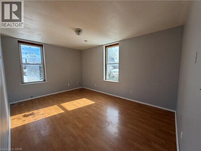 Photo du bâtiment - 571 Ontario St