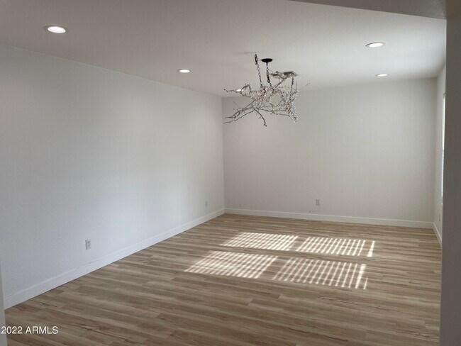 Building Photo - 17796 N 183rd Ave