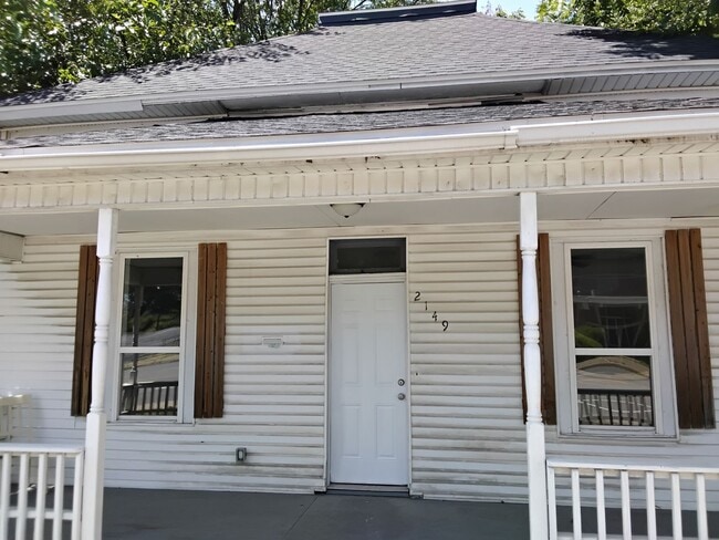 Building Photo - 2 Bed, 1 Bath home for rent