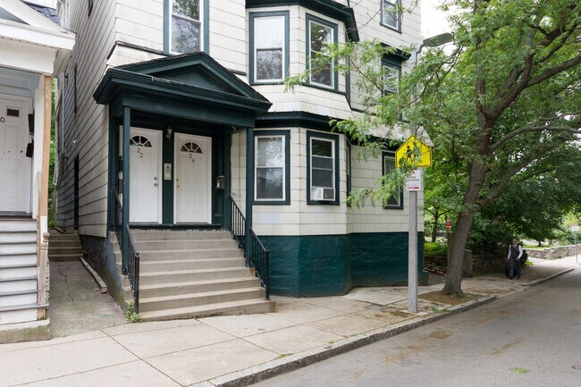 Foto del edificio - 22 Highland Ave