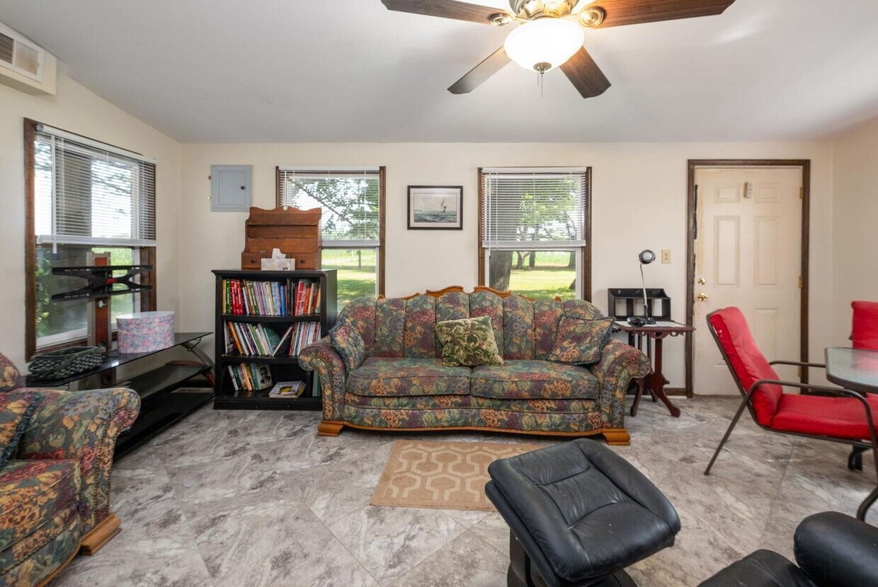 Foto principal - 29641 Foskey Ln