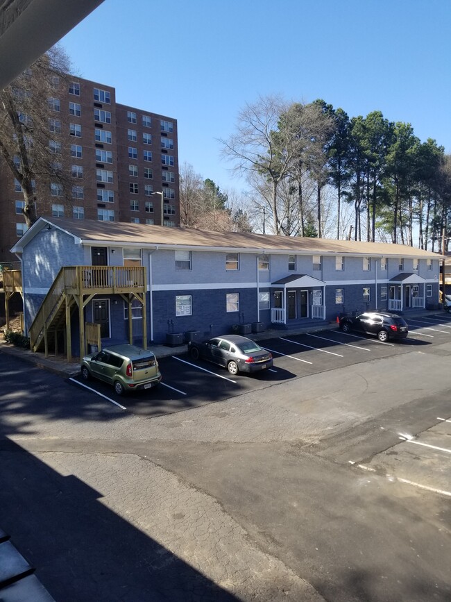 Building Photo - Heritage Square Apartments