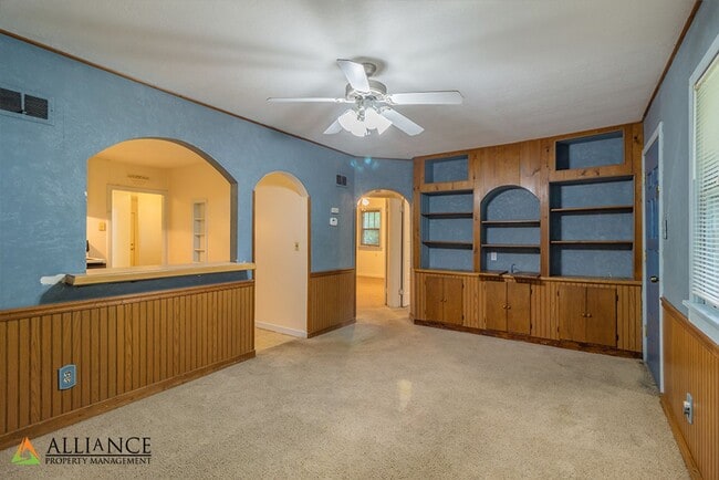 Building Photo - 1022 Humboldt St