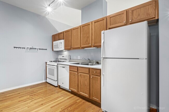 Foto del edificio - 208 W Washington St