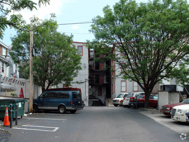 Foto del edificio - Black Fan Apartments