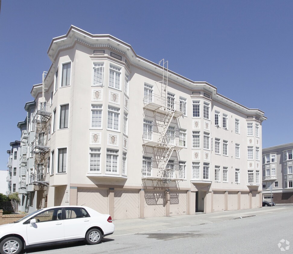 Building Photo - 3155 Octavia St