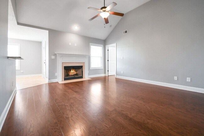 Foto del edificio - Pet Friendly Three Bedroom!