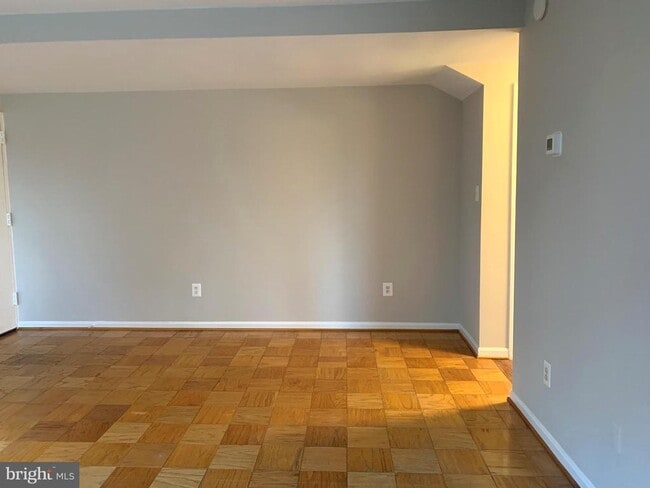 Foto del edificio - 738 N Wakefield St