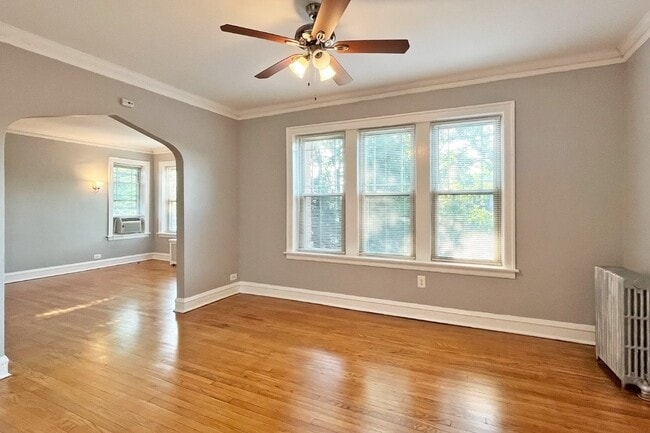 Foto del edificio - 101-111 S. Harvey Ave. and 237-249 South Blvd.