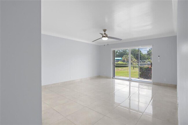 Foto del edificio - 4100 N 58th Ave