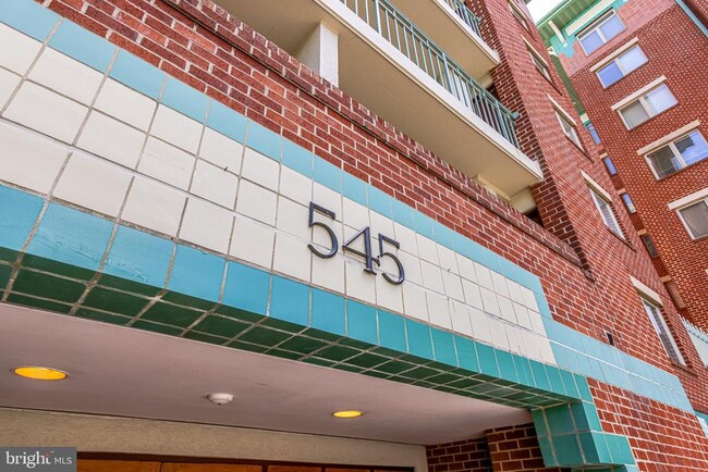 Building Photo - 545 E Braddock Rd