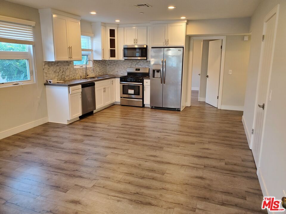 Foto principal - 3915 Brighton Ave