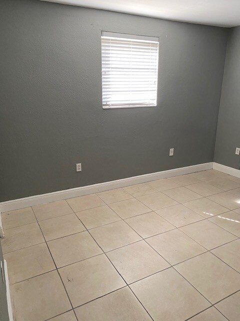 Foto del edificio - 13900 Lake Placid Ct