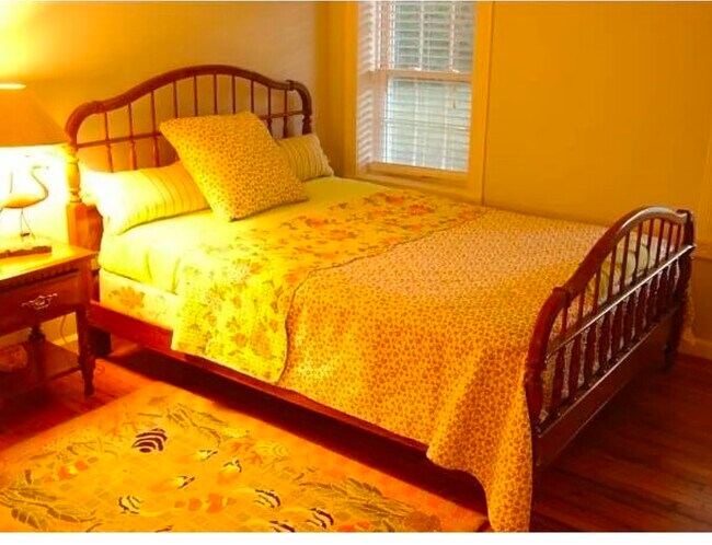 Foto del edificio - 218 Old Holden Beach Rd SW