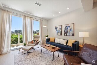 Building Photo - 30902 Club House Dr