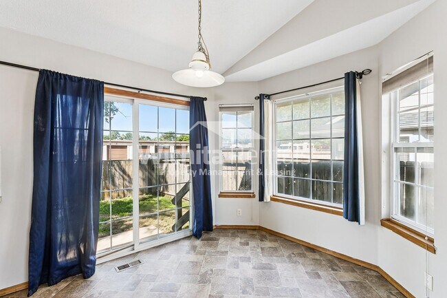 Foto del edificio - 5 N Hopper Dr