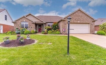 Building Photo - 9142 Hartwell Dr